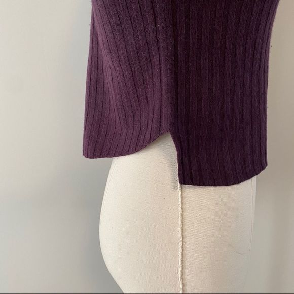 Aritzia Babaton Nathaniel Cropped Ribbed Sweater - Picture 10 of 13